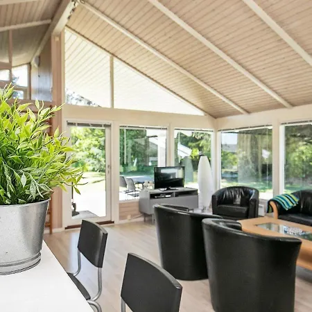 10 Person In Hj Rring By Traum * Lønstrup