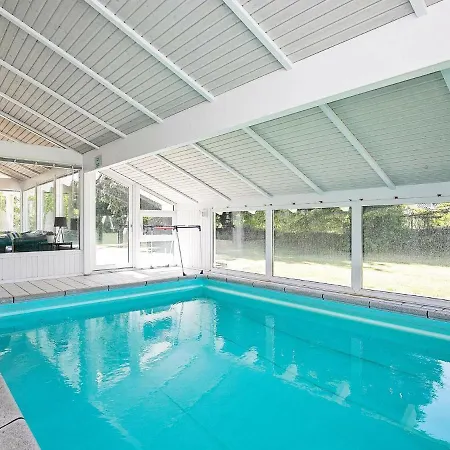 10 Person In Hj Rring Holiday home Lonstrup