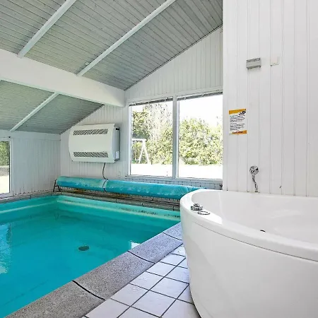 10 Person In Hj Rring Holiday home